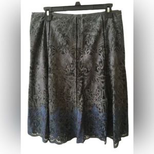 Peter Nygard Navy Blue Skirt Size 10 Embroidered Overlay